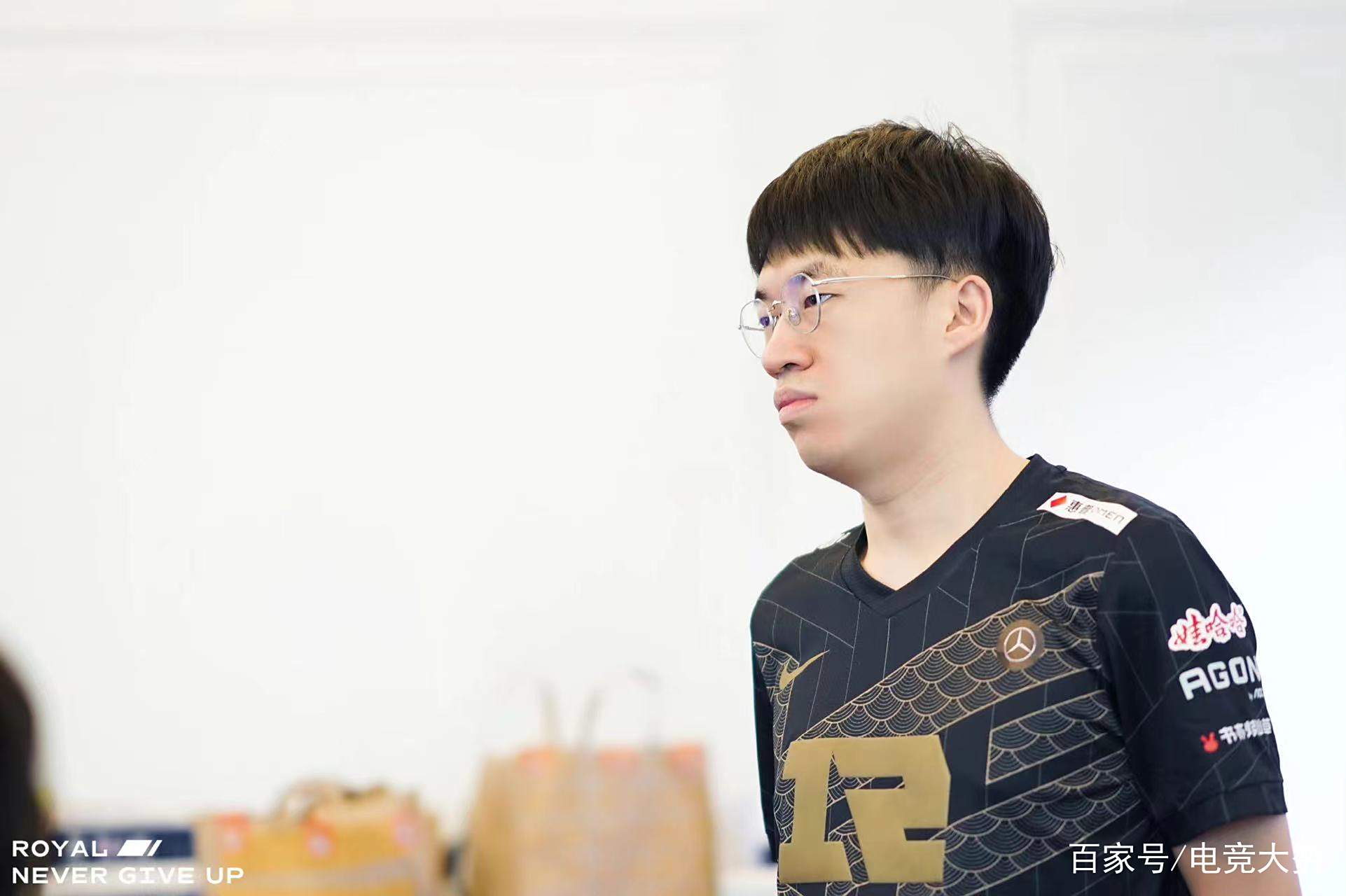 米兰体育app入口-100T险胜EG，Xiaohu统治全场的简单介绍