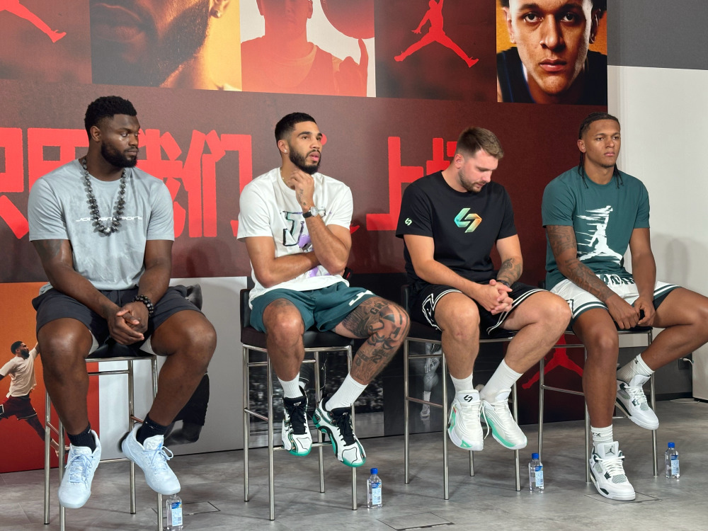 米兰APP下载-包含希腊男篮绝杀篮网B队，塔图姆三分雨点燃全场的词条