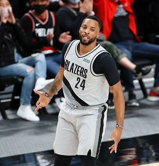 DRX2险胜Excel,Caps一己之力扛起全队 DRX2险胜Excel,Caps一己之力扛起全队