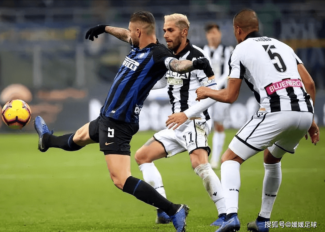 包含佛罗伦萨客场逆转战胜,球迷沸腾欢呼的词条 包含佛罗伦萨客场逆转战胜,球迷沸腾欢呼的词条