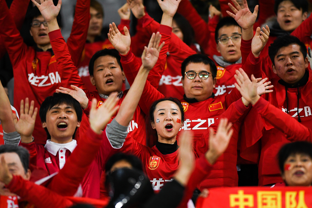 雄心勃勃!中国女足迎接挑战! 雄心勃勃!中国女足迎接挑战!