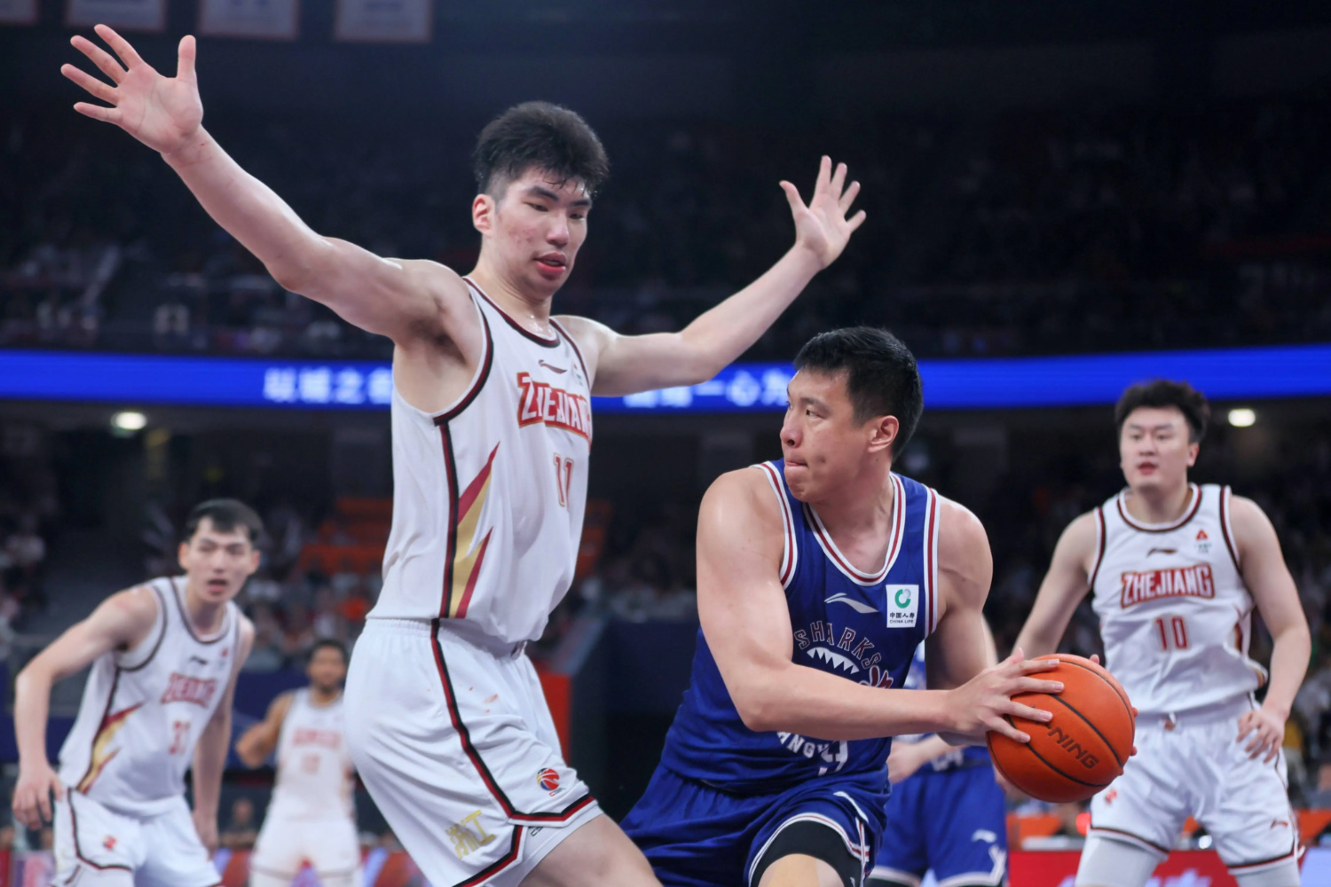 关于连续得分!某队连场比赛中表现神勇的信息 关于连续得分!某队连场比赛中表现神勇的信息