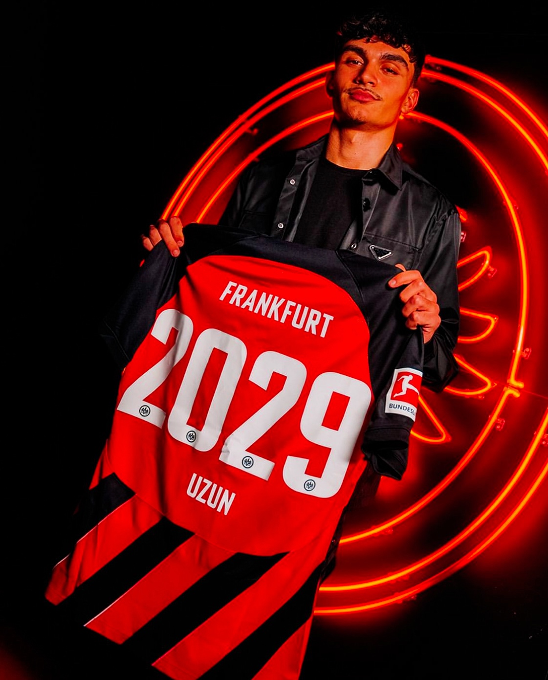 乌龙乌黑球员遭嘲讽，表现不佳引众怒