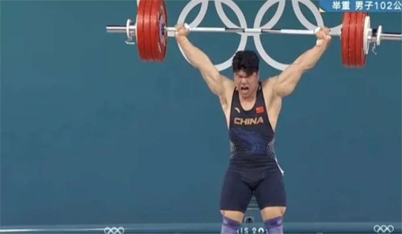 包含美国选手在举重比赛表现出色的词条