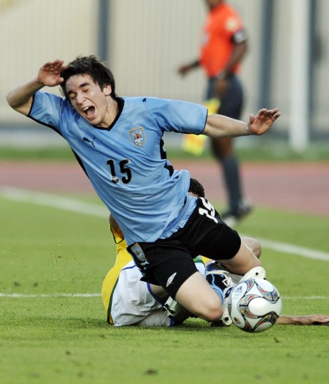 米兰体育下载-乌拉圭碾压巴西，哈兰德扛起全队的简单介绍