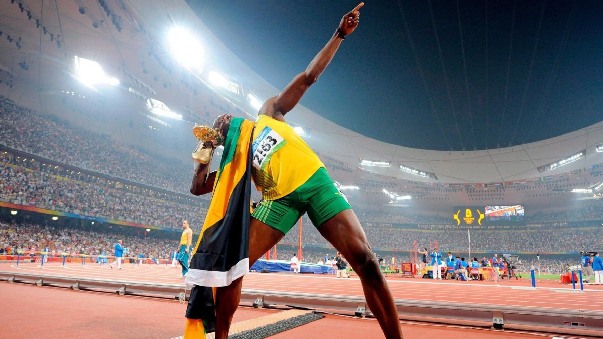 雄鹿闪电战击溃鹈鹕，贝恩关键时刻一锤定音