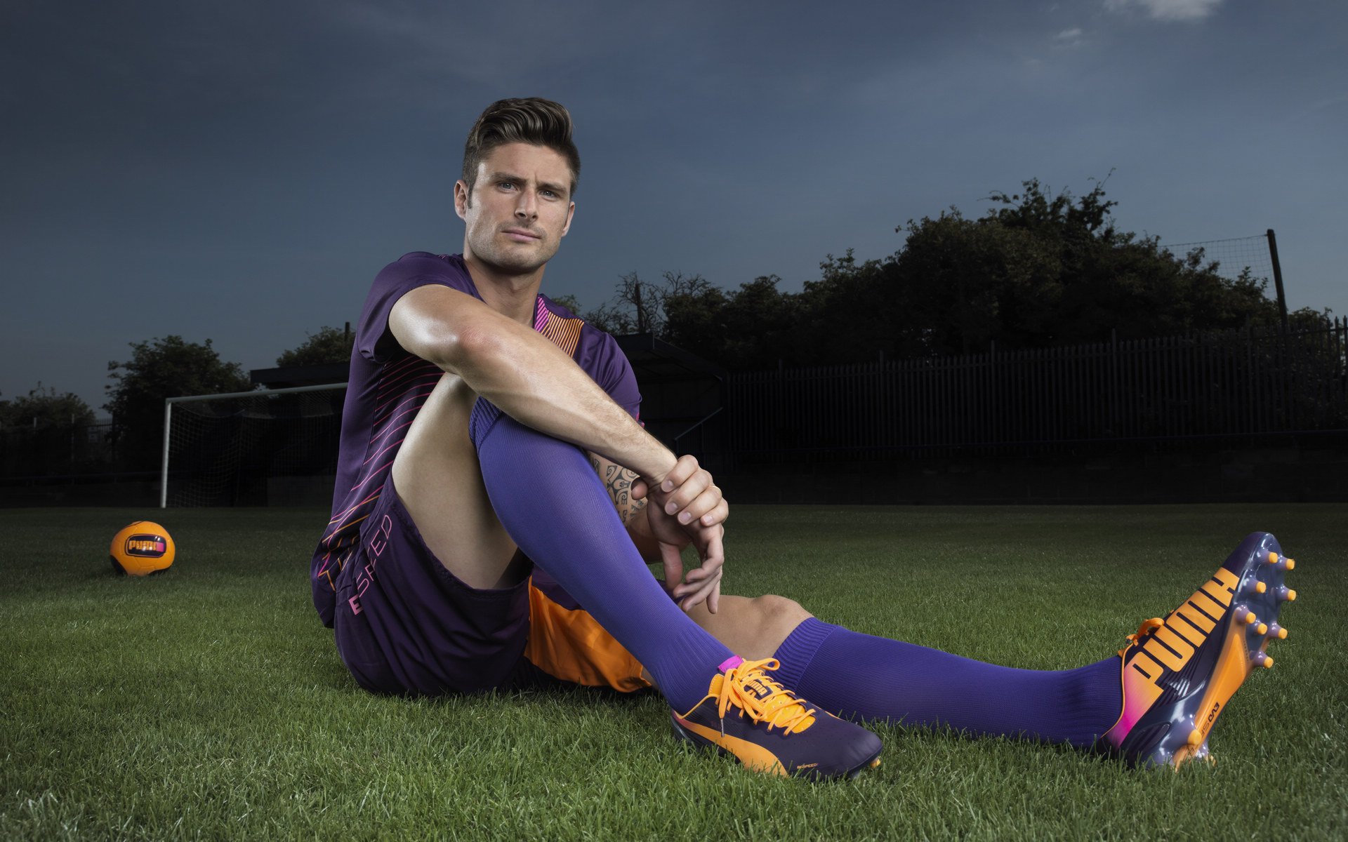 米兰体育app入口-逆转与燃烧，日本队绝境翻盘，奥恰洛夫状态如火山喷发